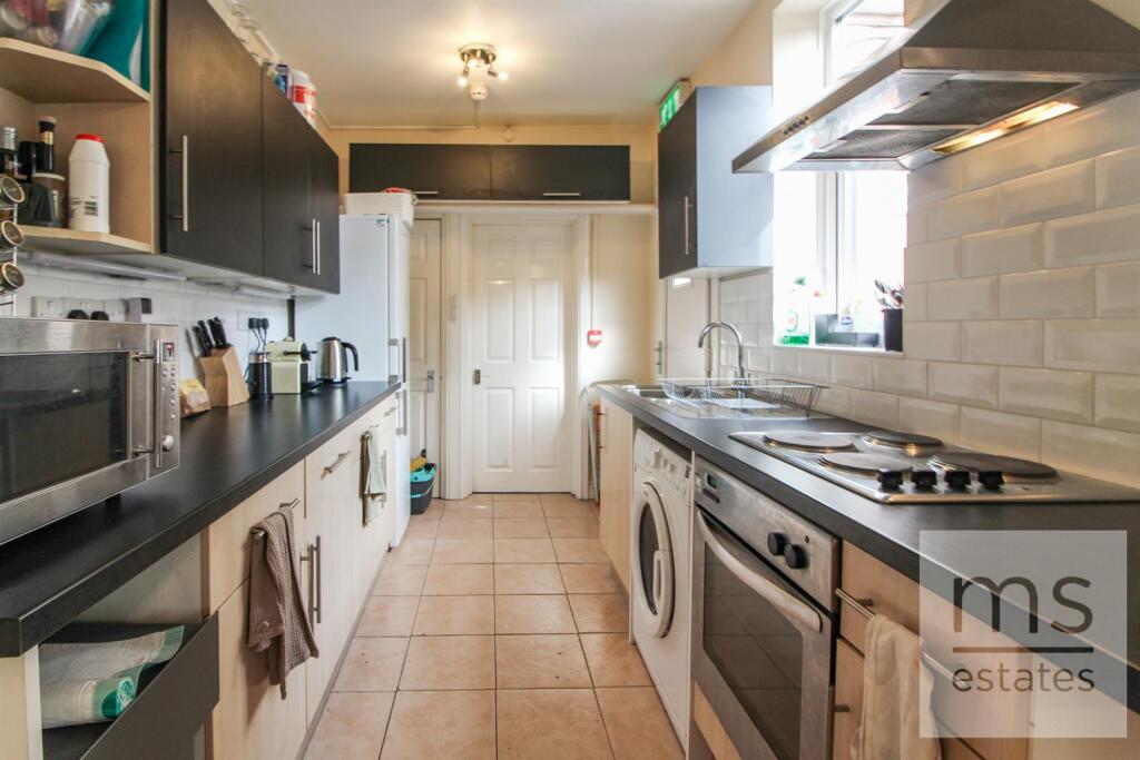 6 bed Semi Detached for rent in Nottingham. From M-S Estates - Nottingham