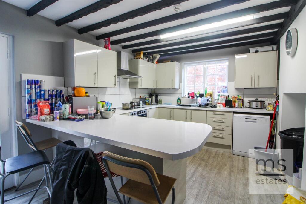 6 bed Semi Detached for rent in Nottingham. From M-S Estates - Nottingham 6 bed Semi Detached for rent in Nottingham. From M-S Estates - Nottingham