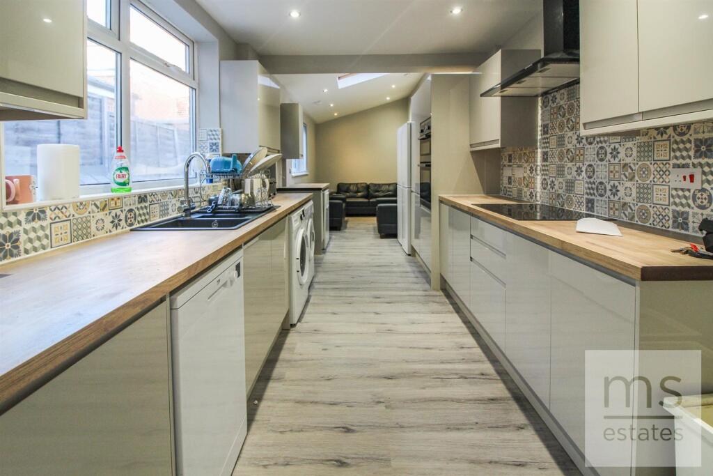 7 bed Mid Terraced House for rent in Nottingham. From M-S Estates - Nottingham