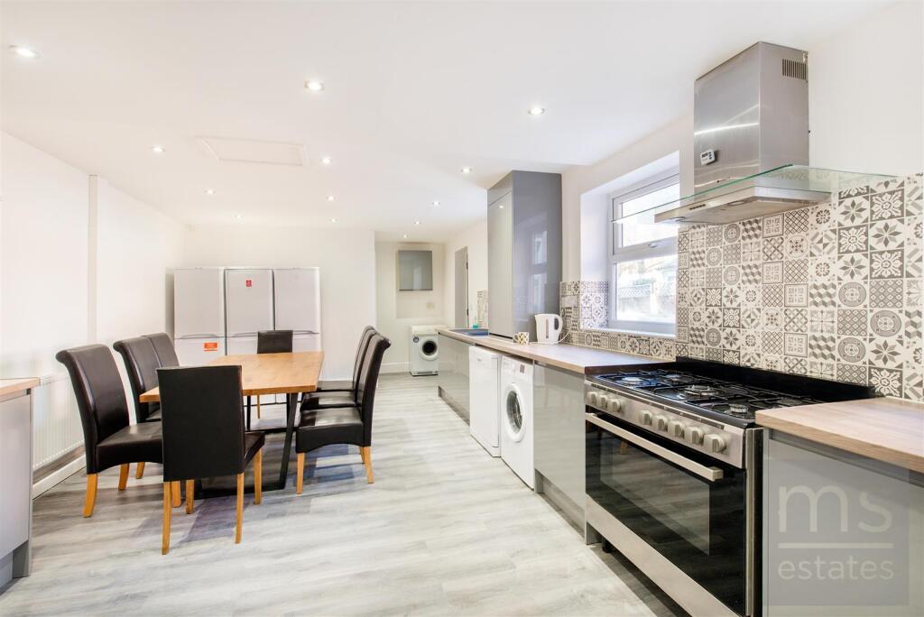8 bed Semi Detached for rent in Nottingham. From M-S Estates - Nottingham