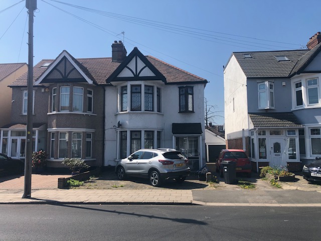 3 bed Semi-Detached House for rent in Ilford. From Foundations Ltd - Ilford