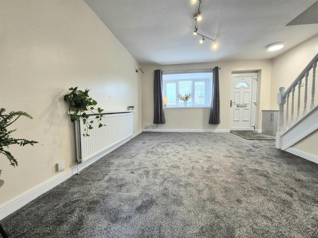 2 bed End of Terrace for rent in Sale. From Main & Main - Heald Green