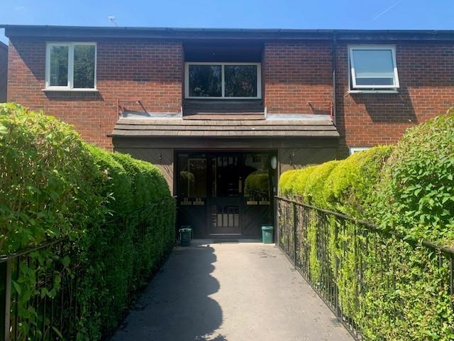 3 bed Duplex for rent in Cheadle. From Main & Main - Heald Green