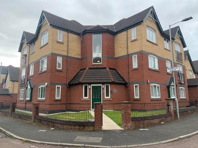 2 bed 1st Floor Flat for rent in Gatley. From Main & Main - Heald Green