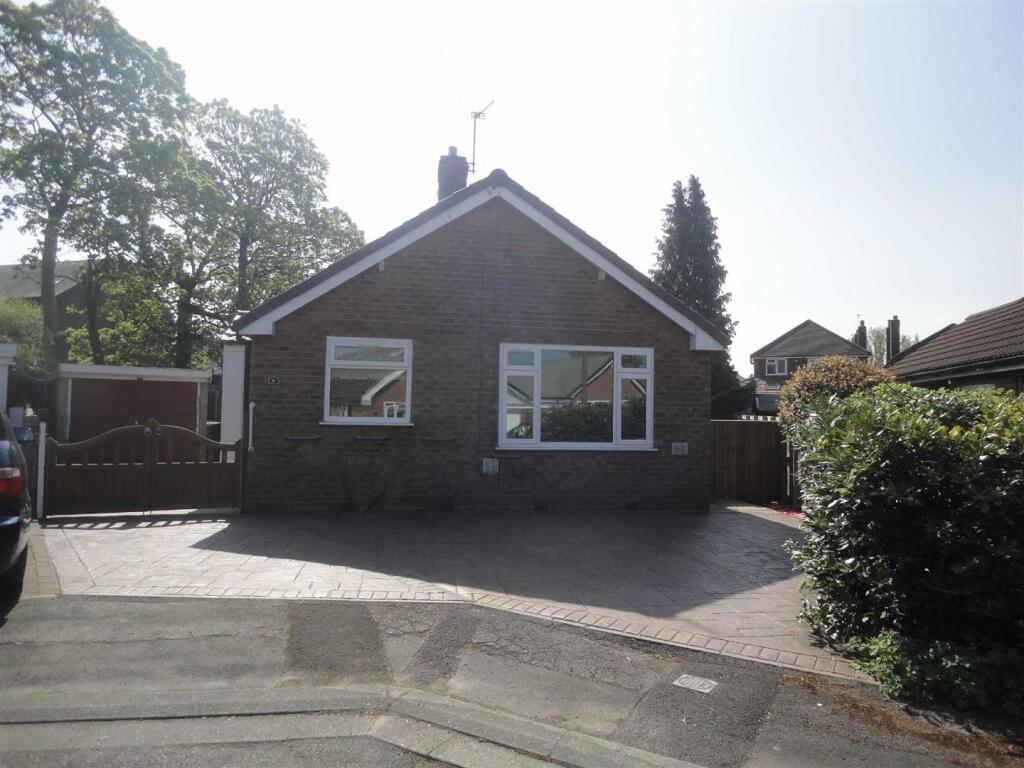 2 bed Detached bungalow for rent in Gatley. From Main & Main - Heald Green 2 bed Detached bungalow for rent in Gatley. From Main & Main - Heald Green