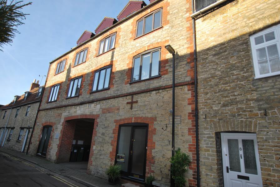 3 bed Apartment for rent in Malmesbury. From Maison Let Ltd - MALMESBURY