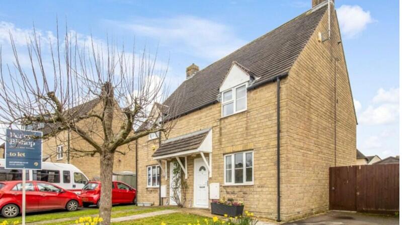 2 bed Semi Detached for rent in Cirencester. From Maison Let Ltd - MALMESBURY 2 bed Semi Detached for rent in Cirencester. From Maison Let Ltd - MALMESBURY