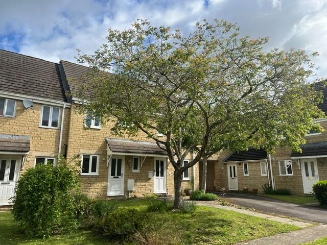 2 bed Mid Terraced House for rent in Tetbury. From Maison Let Ltd - MALMESBURY 2 bed Mid Terraced House for rent in Tetbury. From Maison Let Ltd - MALMESBURY