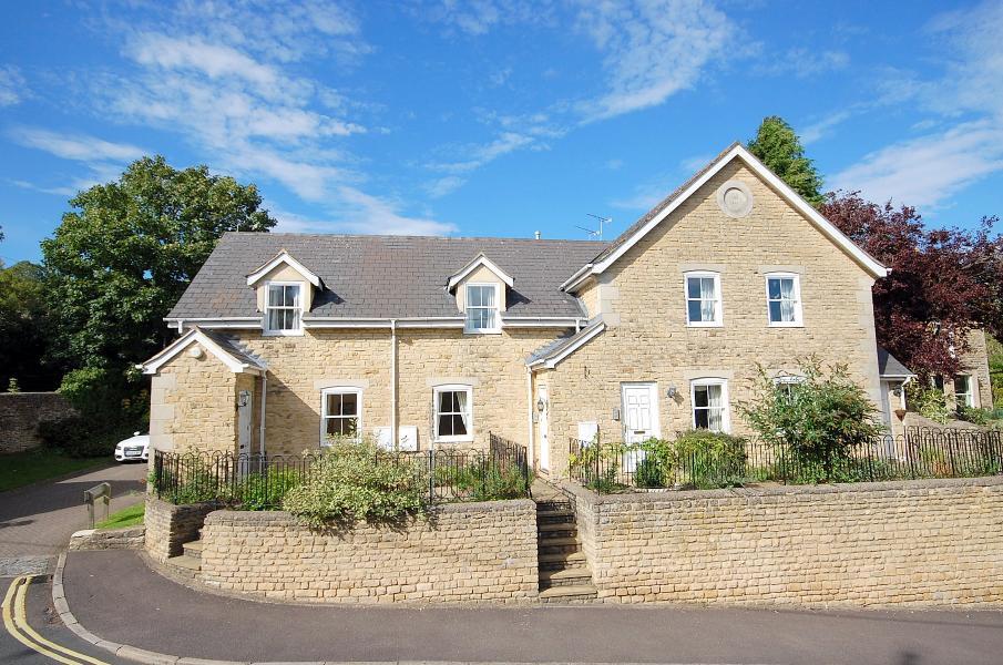 2 bed Apartment for rent in Malmesbury. From Maison Let Ltd - MALMESBURY