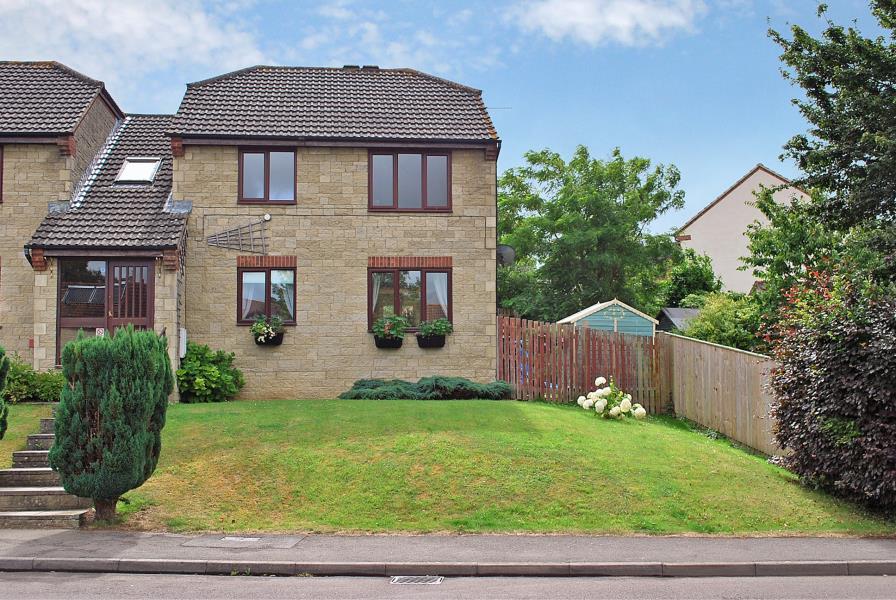 2 bed 1st Floor Flat for rent in Malmesbury. From Maison Let Ltd - MALMESBURY
