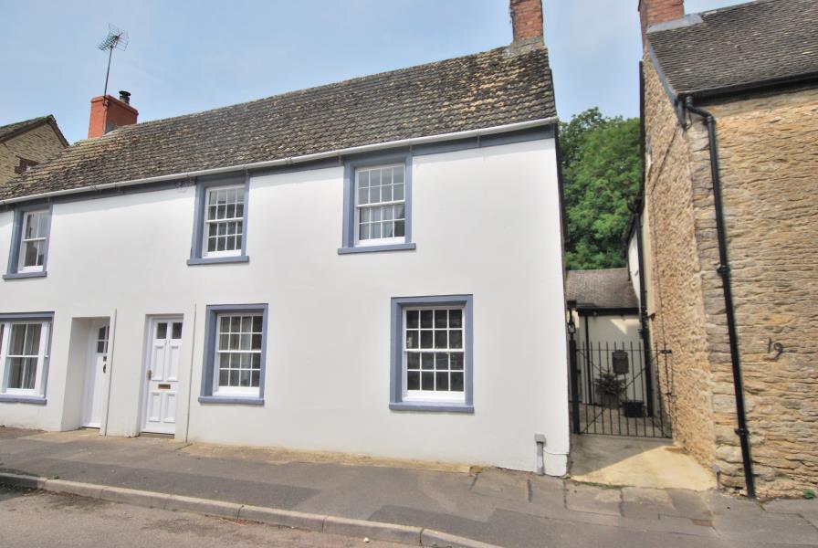 3 bed Semi Detached for rent in Sherston. From Maison Let Ltd - MALMESBURY