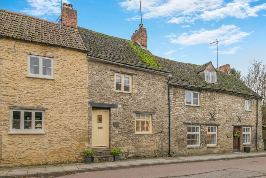 2 bed 1st Floor Flat for rent in Malmesbury. From Maison Let Ltd - MALMESBURY