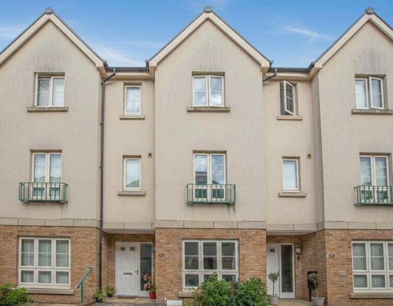 4 bed Mid Terraced House for rent in Malmesbury. From Maison Let Ltd - MALMESBURY