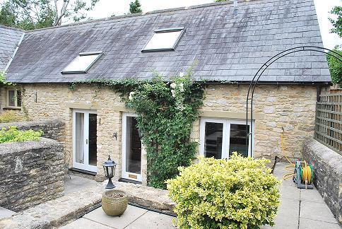 2 bed Cottage for rent in Malmesbury. From Maison Let Ltd - MALMESBURY
