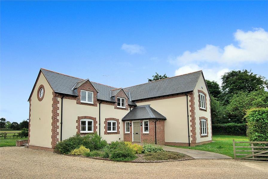 4 bed Detached for rent in Foxham. From Maison Let Ltd - MALMESBURY 4 bed Detached for rent in Foxham. From Maison Let Ltd - MALMESBURY