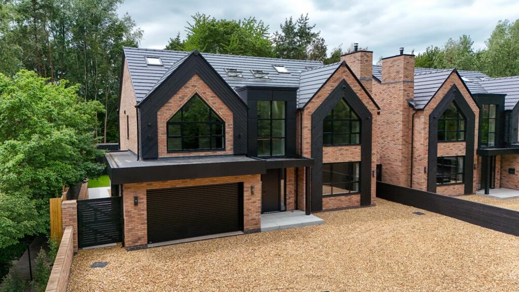 5 bed Detached for rent in Preston upon the Weald Moors. From Mannleys Sales & Lettings - Telford