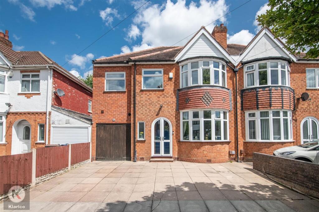 5 bed Semi Detached for rent in Birmingham. From Manny Klarico - Hall Green 5 bed Semi Detached for rent in Birmingham. From Manny Klarico - Hall Green