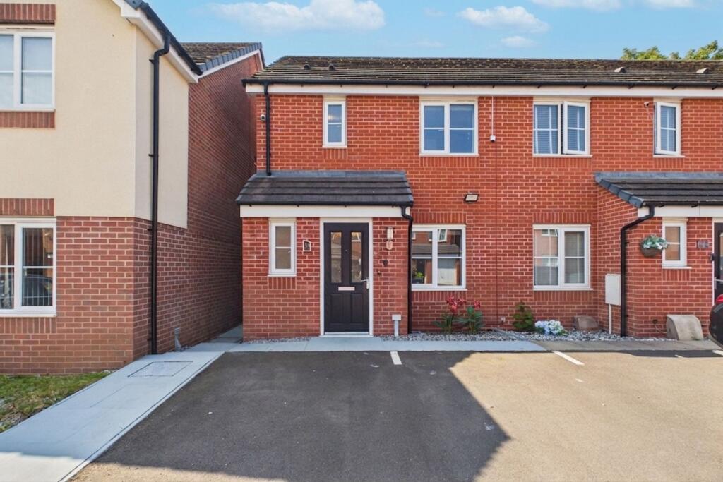3 bed Mid Terraced House for rent in Birmingham. From Manny Klarico - Hall Green 3 bed Mid Terraced House for rent in Birmingham. From Manny Klarico - Hall Green