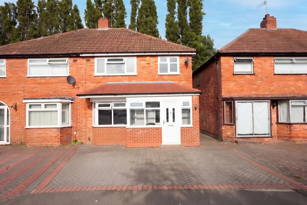 3 bed Semi Detached for rent in Birmingham. From Manny Klarico - Hall Green 3 bed Semi Detached for rent in Birmingham. From Manny Klarico - Hall Green