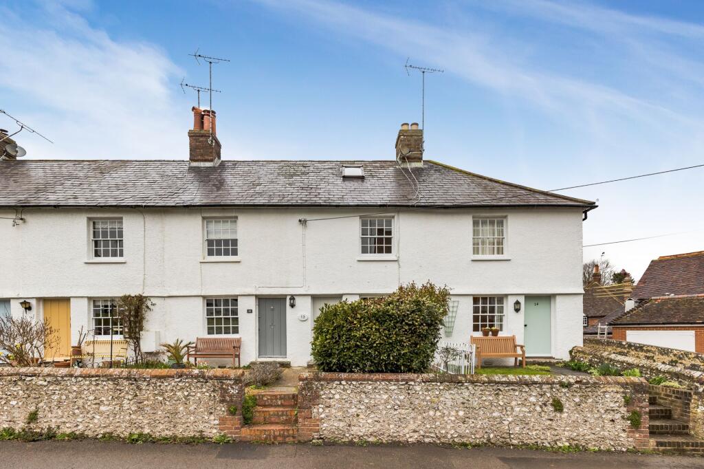 2 bed Mid Terraced House for rent in Steyning. From Mansell McTaggart - Brighton