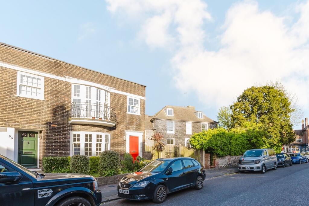 3 bed End of Terrace for rent in Brighton and Hove. From Mansell McTaggart - Brighton