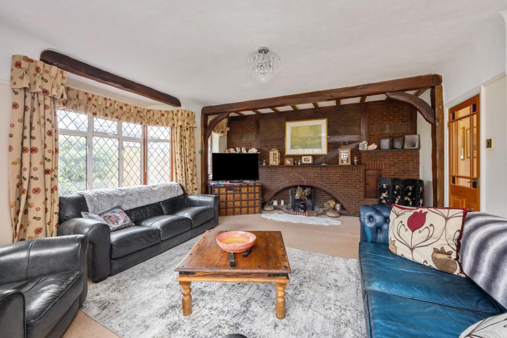 5 bed Detached for rent in Rottingdean. From Mansell McTaggart - Brighton 5 bed Detached for rent in Rottingdean. From Mansell McTaggart - Brighton