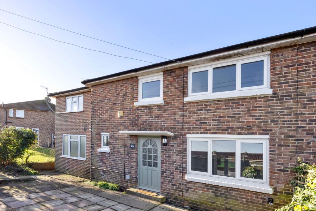 4 bed Semi Detached for rent in Portslade-by-Sea. From Mansell McTaggart - Brighton