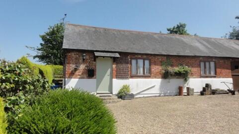 2 bed Cottage for rent in Cross Green. From Map Letting & Property Management - Bury St Edmunds