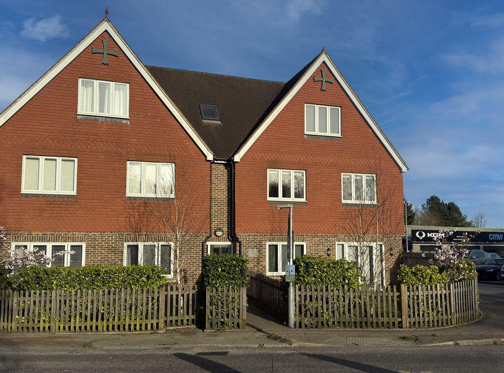 1 bed 1st Floor Flat for rent in Cuckfield. From Marcus Grimes - Cuckfield 1 bed 1st Floor Flat for rent in Cuckfield. From Marcus Grimes - Cuckfield