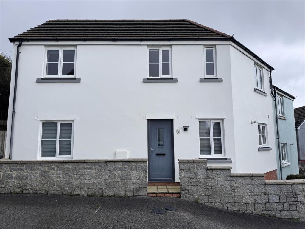 3 bed End of Terrace for rent in Trethowel. From May Whetter & Grose - St Austell 3 bed End of Terrace for rent in Trethowel. From May Whetter & Grose - St Austell