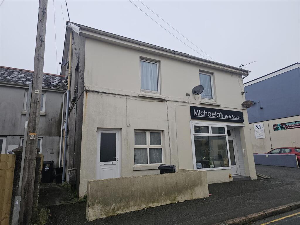 1 bed 1st Floor Flat for rent in St Austell. From May Whetter & Grose - St Austell