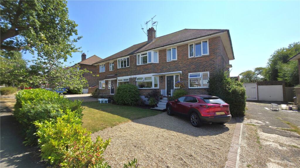 2 bed Annexe for rent in East Grinstead. From Mayhew Estates - Horley