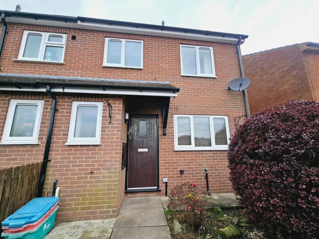 3 bed End of Terrace for rent in Llandrindod. From McCartneys LLP - Builth Wells
