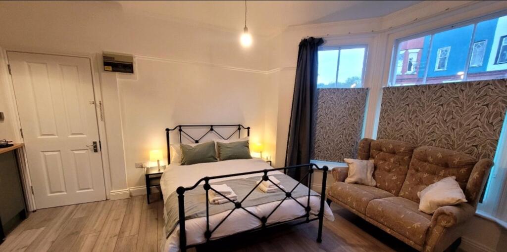 1 bed Apartment for rent in Llandrindod. From McCartneys LLP - Builth Wells