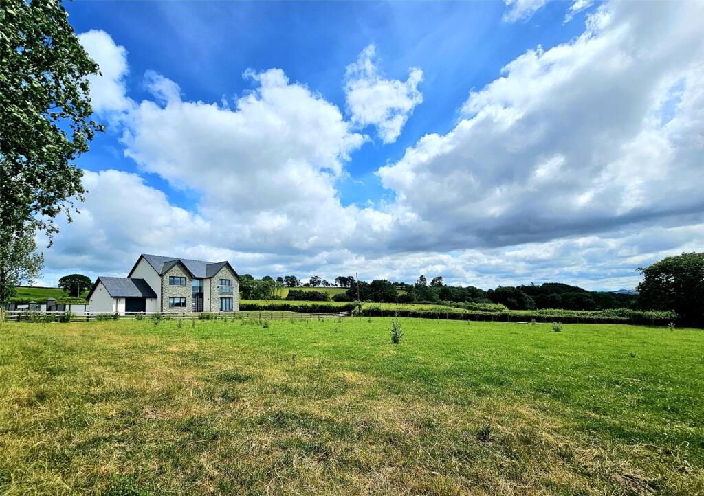 4 bed Detached for rent in Crossway. From McCartneys LLP - Builth Wells