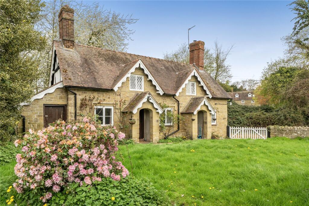 3 bed Detached for rent in Corfton. From McCartneys LLP - Craven Arms 3 bed Detached for rent in Corfton. From McCartneys LLP - Craven Arms