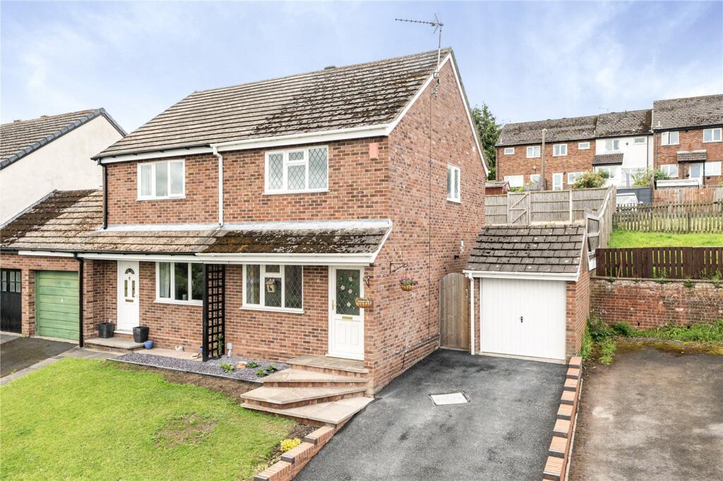 2 bed End of Terrace for rent in Rockgreen. From McCartneys LLP - Ludlow