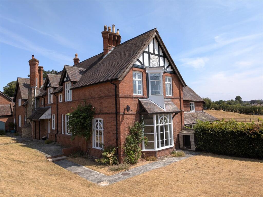 3 bed End of Terrace for rent in Ludlow. From McCartneys LLP - Ludlow 3 bed End of Terrace for rent in Ludlow. From McCartneys LLP - Ludlow