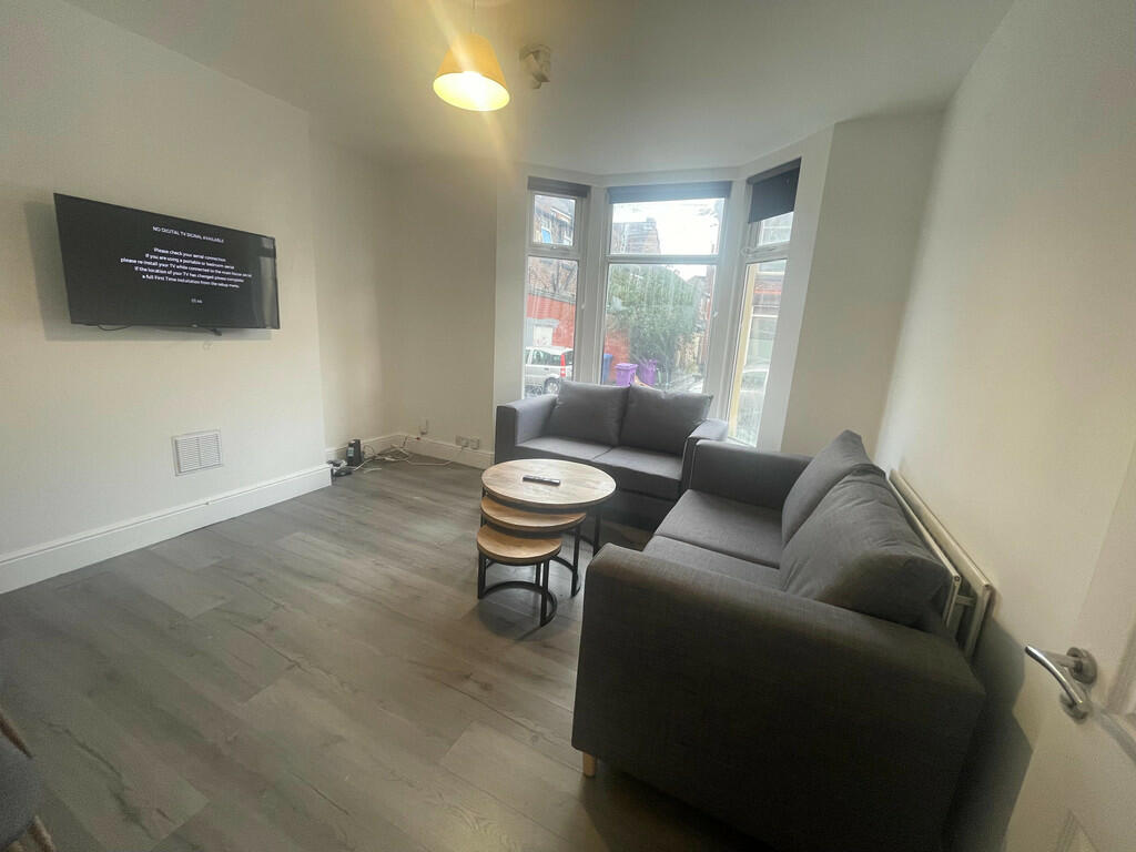 4 bed End of Terrace for rent in Liverpool. From MCR Move - Manchester