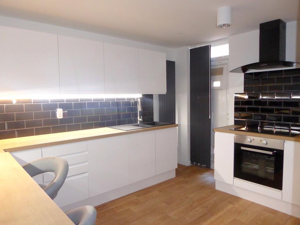 6 bed Mid Terraced House for rent in Liverpool. From MCR Move - Manchester 6 bed Mid Terraced House for rent in Liverpool. From MCR Move - Manchester