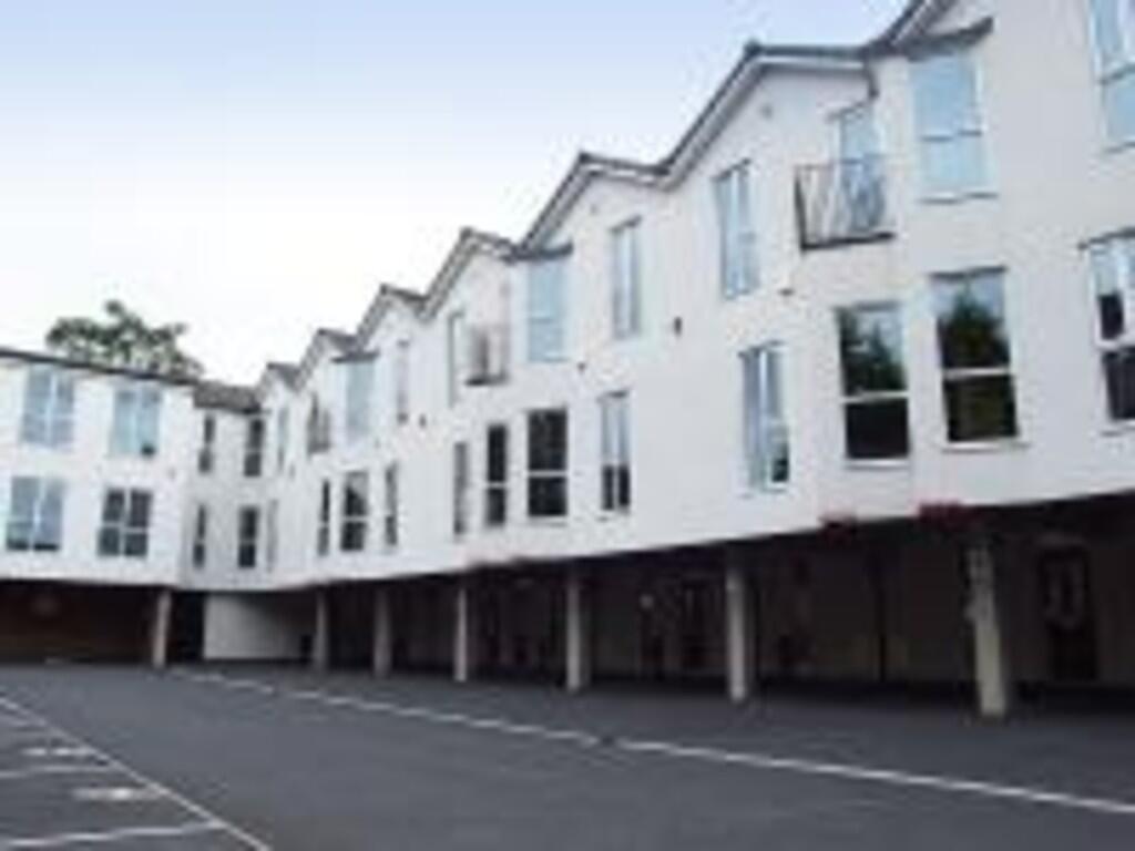 5 bed Town House for rent in Manchester. From MCR Move - Manchester