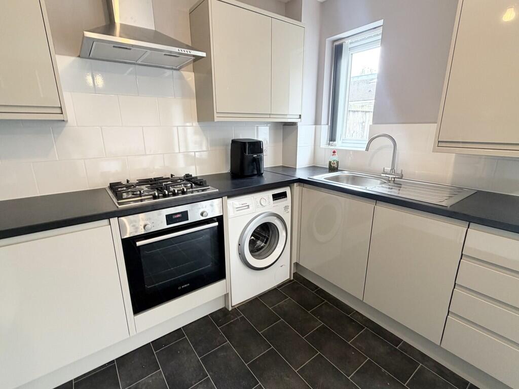 4 bed Town House for rent in Manchester. From MCR Move - Manchester 4 bed Town House for rent in Manchester. From MCR Move - Manchester