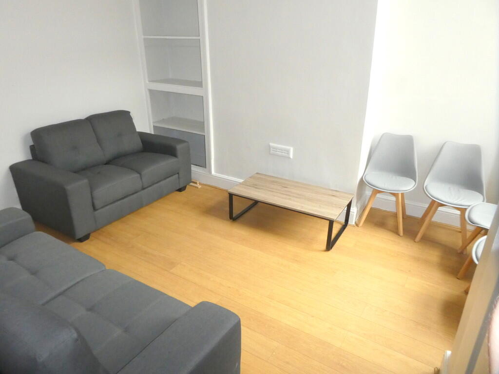 4 bed Mid Terraced House for rent in Manchester. From MCR Move - Manchester