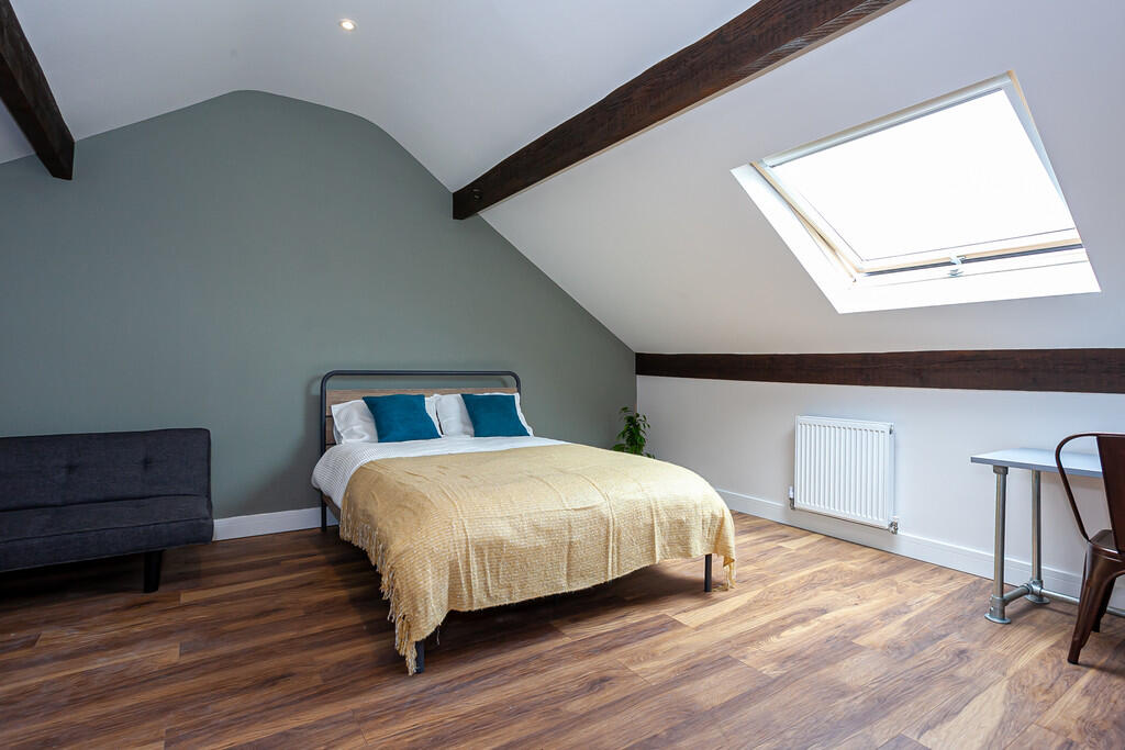 5 bed Mid Terraced House for rent in Manchester. From MCR Move - Manchester 5 bed Mid Terraced House for rent in Manchester. From MCR Move - Manchester