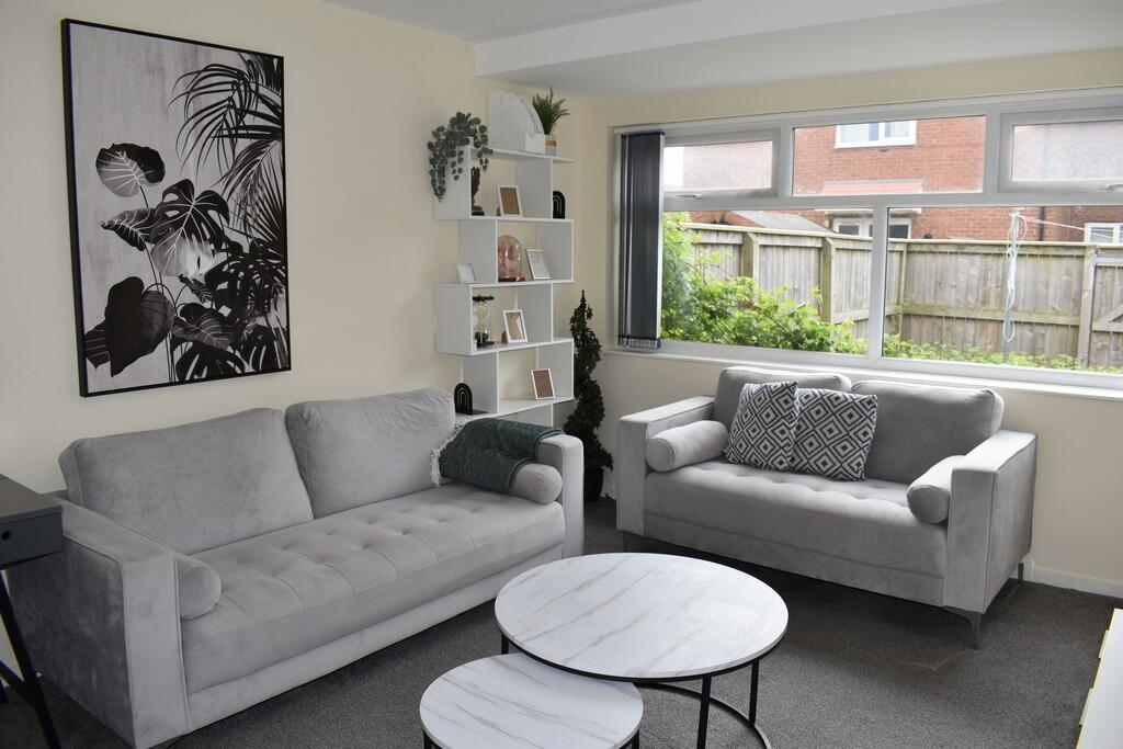 2 bed Mid Terraced House for rent in Manchester. From MCR Move - Manchester