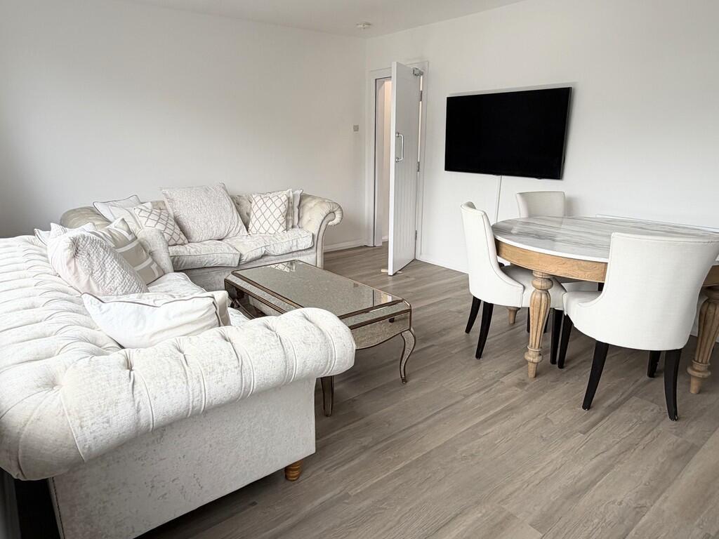 4 bed Apartment for rent in Manchester. From MCR Move - Manchester