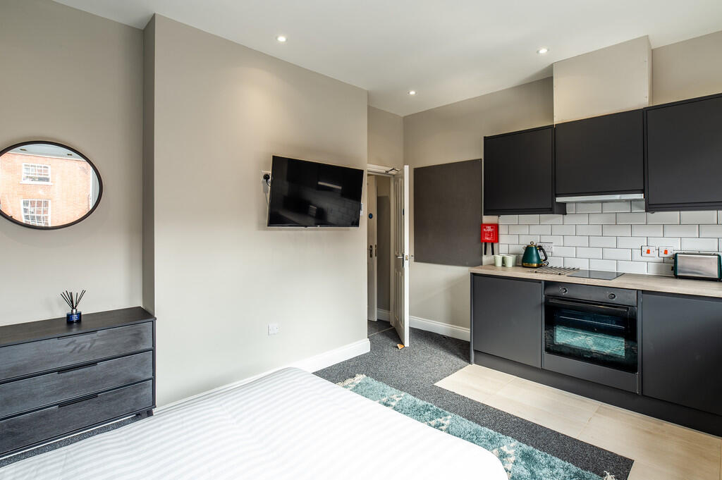 4 bed Studio for rent in Nottingham. From MCR Move - Manchester 4 bed Studio for rent in Nottingham. From MCR Move - Manchester