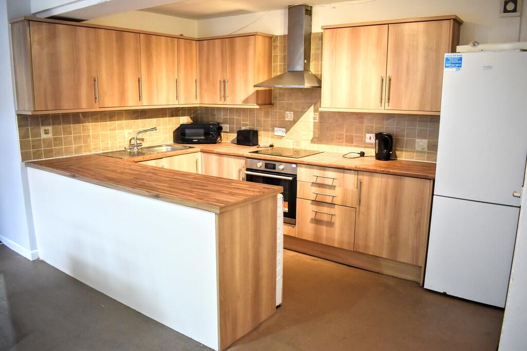 4 bed Semi Detached for rent in Manchester. From MCR Move - Manchester 4 bed Semi Detached for rent in Manchester. From MCR Move - Manchester
