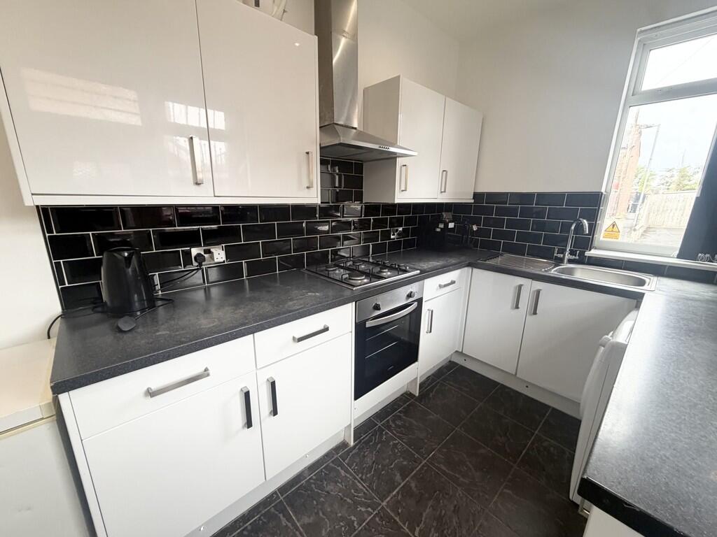 3 bed End of Terrace for rent in Salford. From MCR Move - Manchester 3 bed End of Terrace for rent in Salford. From MCR Move - Manchester