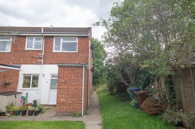 1 bed 1st Floor Flat for rent in Little Witcombe. From ME And You Estate Agents - Cheltenham 1 bed 1st Floor Flat for rent in Little Witcombe. From ME And You Estate Agents - Cheltenham